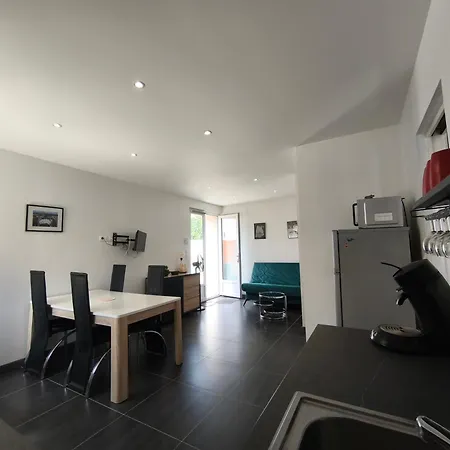 Super F2 400m Des Plages Du Chay Et De Foncillon Apartamento Royan